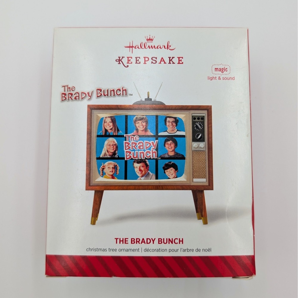 Hallmark Keepsake 2014 The Brady Bunch TV Ornament Light Sound QXI2713